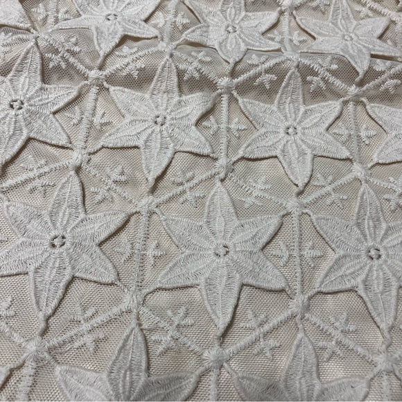 NWT!  MM Couture Cream Star Lace Tank Top - Picture 2 of 8